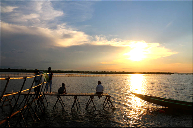 Hoàng Hôn Trên Phá Tam Giang